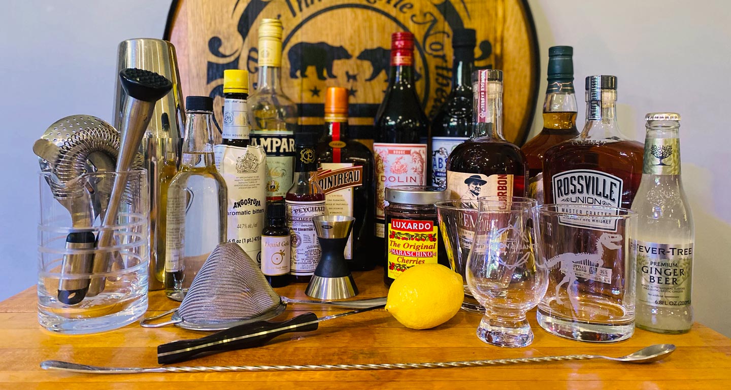 How to Build A Whiskey Cocktail Bar Header