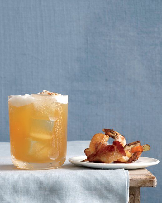Bourbon-Spiked Apple Cider: Because You Can’t Really Put It In Pumpkin Spice Lattes